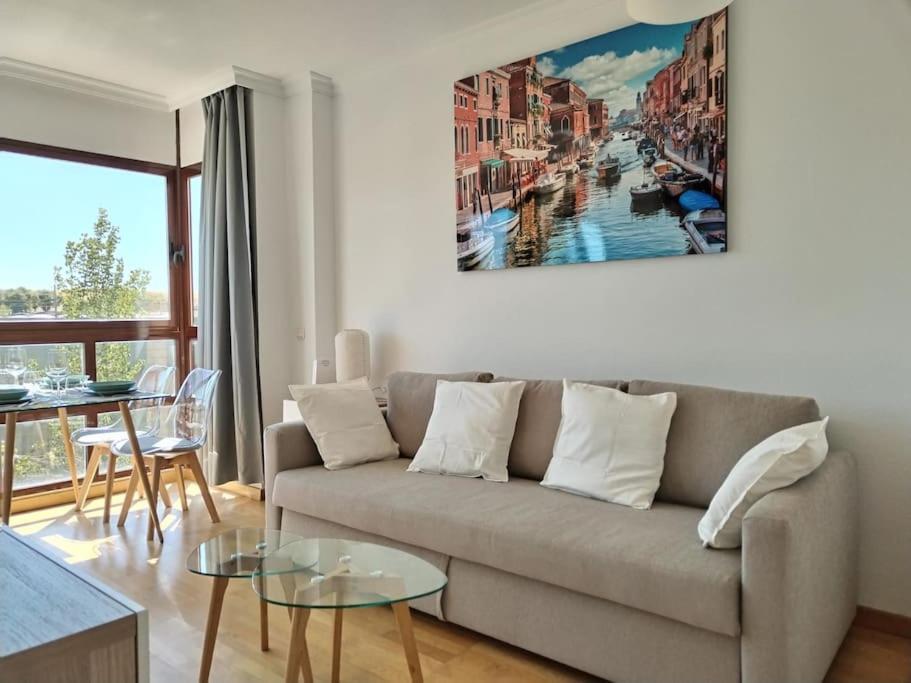 Madrid Wanda Aeropuerto Ifema Plenilunio Dy Apartment Luaran gambar