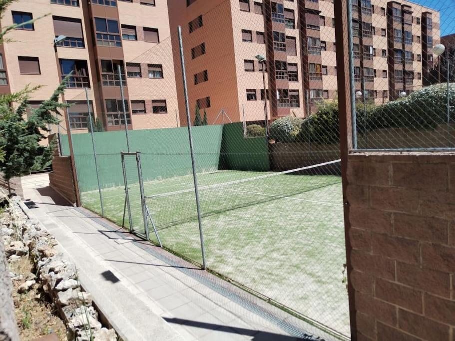 Madrid Wanda Aeropuerto Ifema Plenilunio Dy Apartment Luaran gambar
