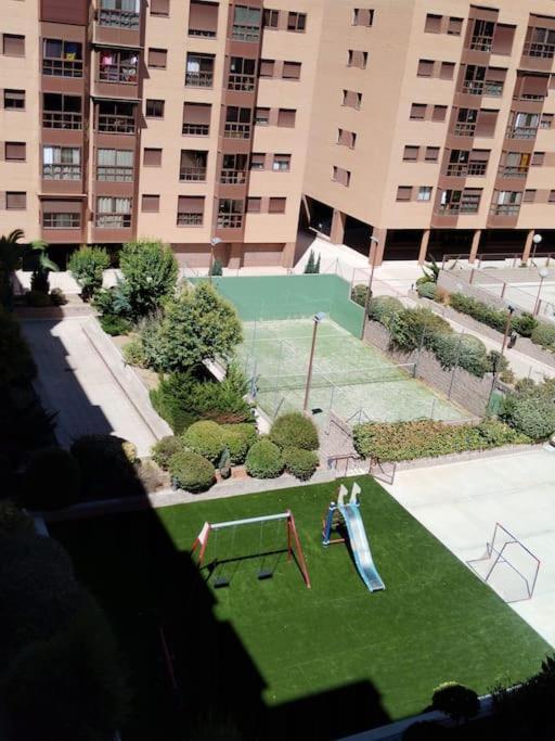 Madrid Wanda Aeropuerto Ifema Plenilunio Dy Apartment Luaran gambar