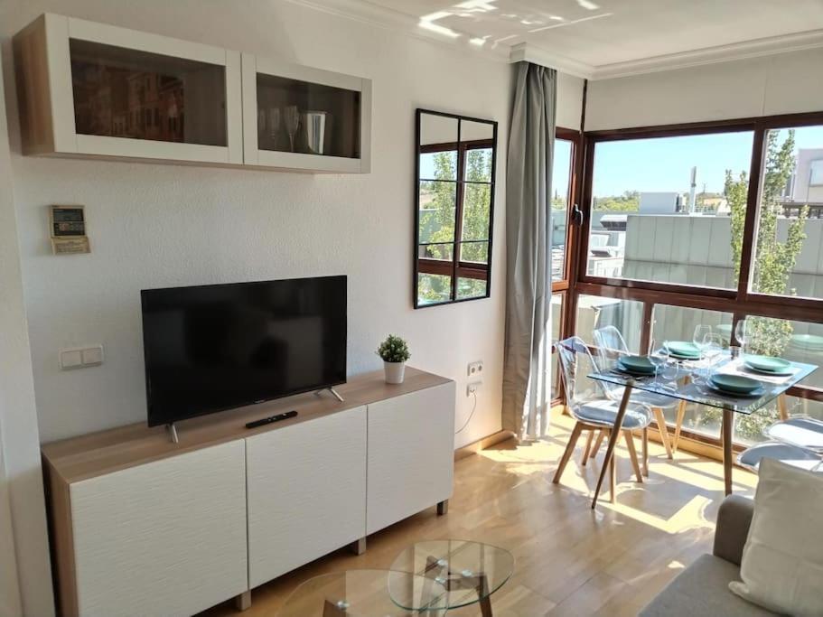 Madrid Wanda Aeropuerto Ifema Plenilunio Dy Apartment Luaran gambar