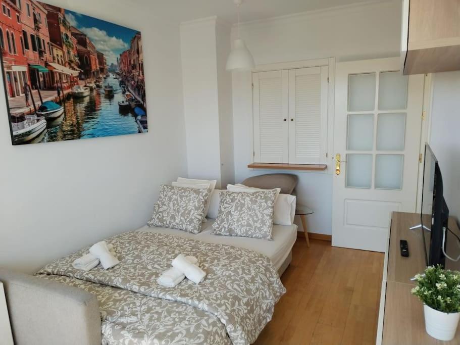 Madrid Wanda Aeropuerto Ifema Plenilunio Dy Apartment Luaran gambar